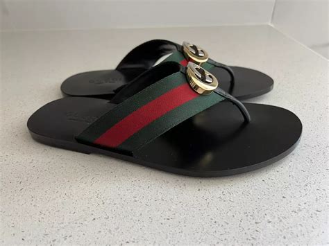 Gucci flip flops vagalume